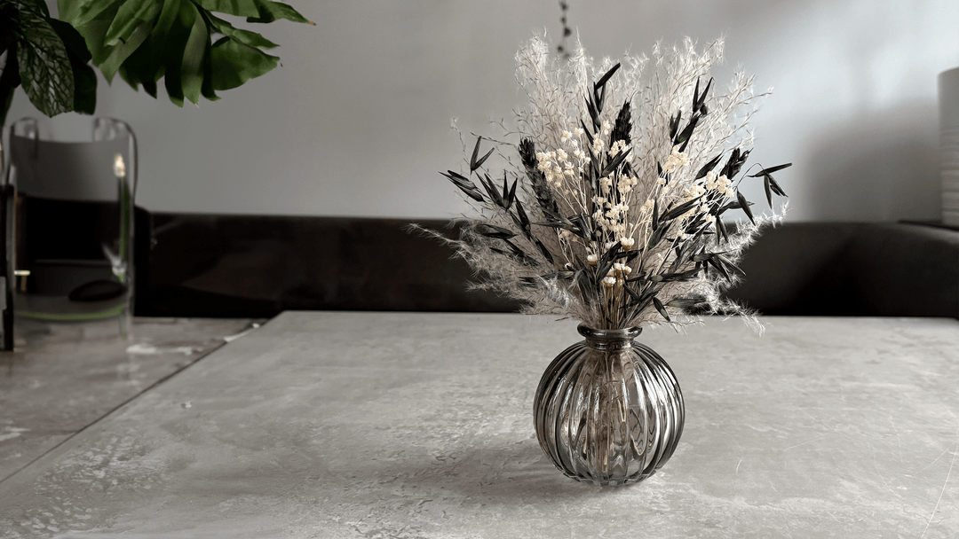 Black & Grey Dried Flower Arrangements - Pampas Tallo
