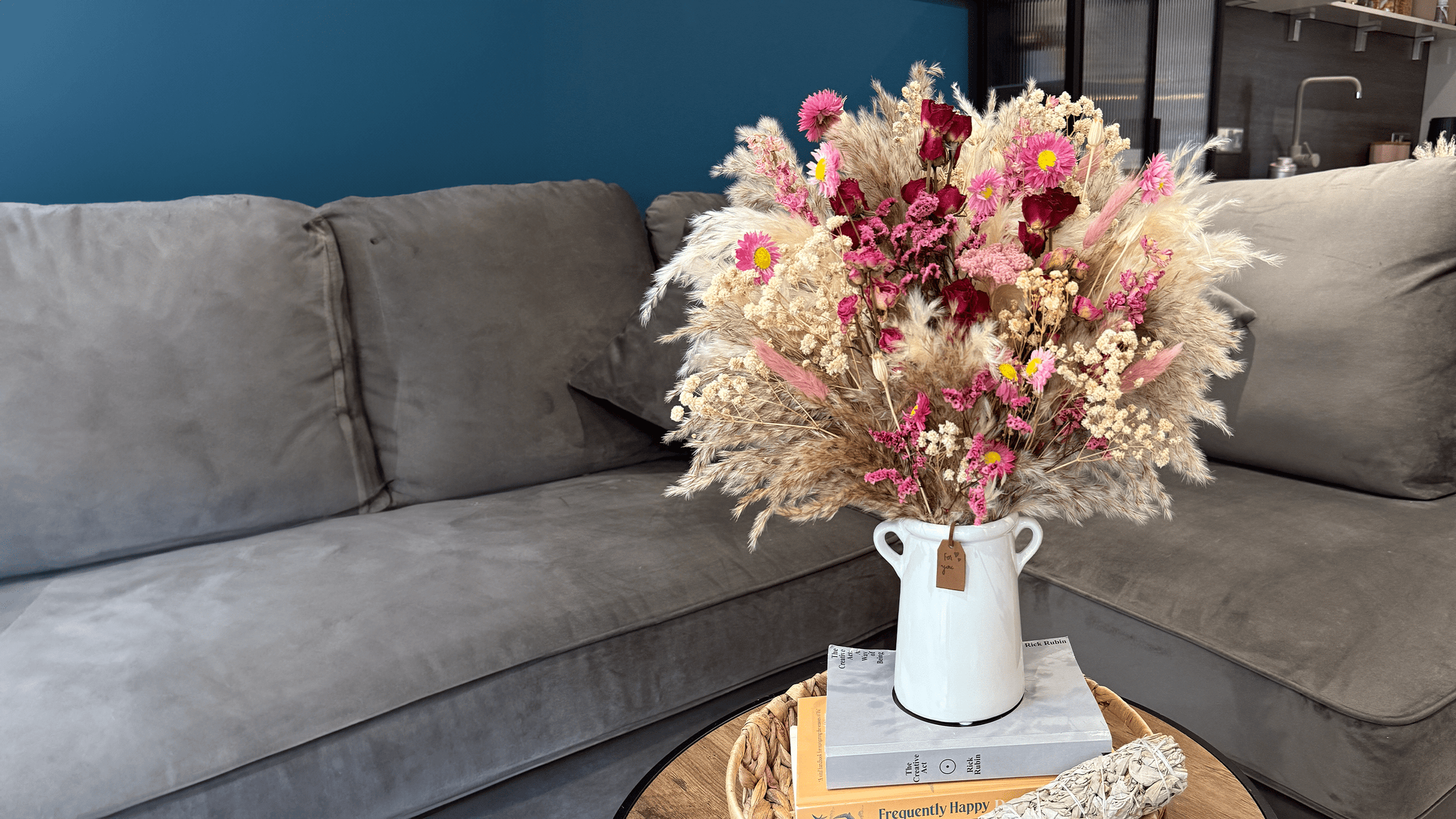 Pink, Red & Purple Dried Flower Arrangements - Pampas Tallo