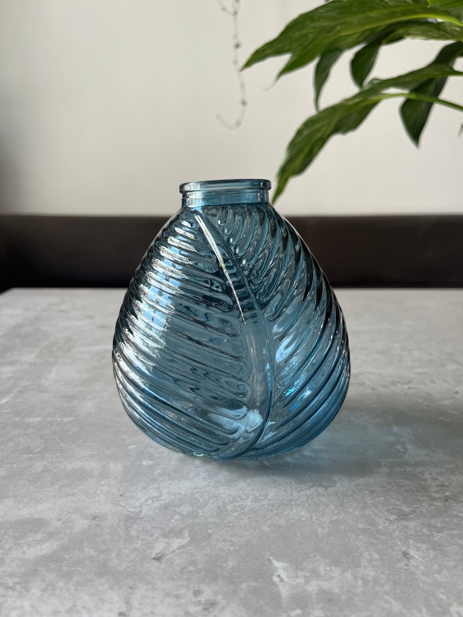 13cm Glass Leaf Vase - Pampas Tallo
