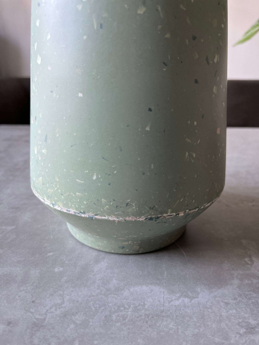 26cm Earthy Sage Vase - Pampas Tallo