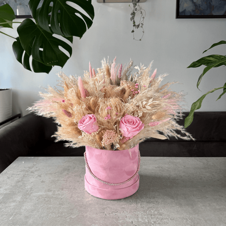Anne Dried Flower Hat Box In Pink & Cream - Pampas Tallo