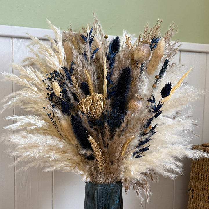 Ayana Dried Flower Arrangement | Natural, Cream &amp; Navy - Pampas Tallo