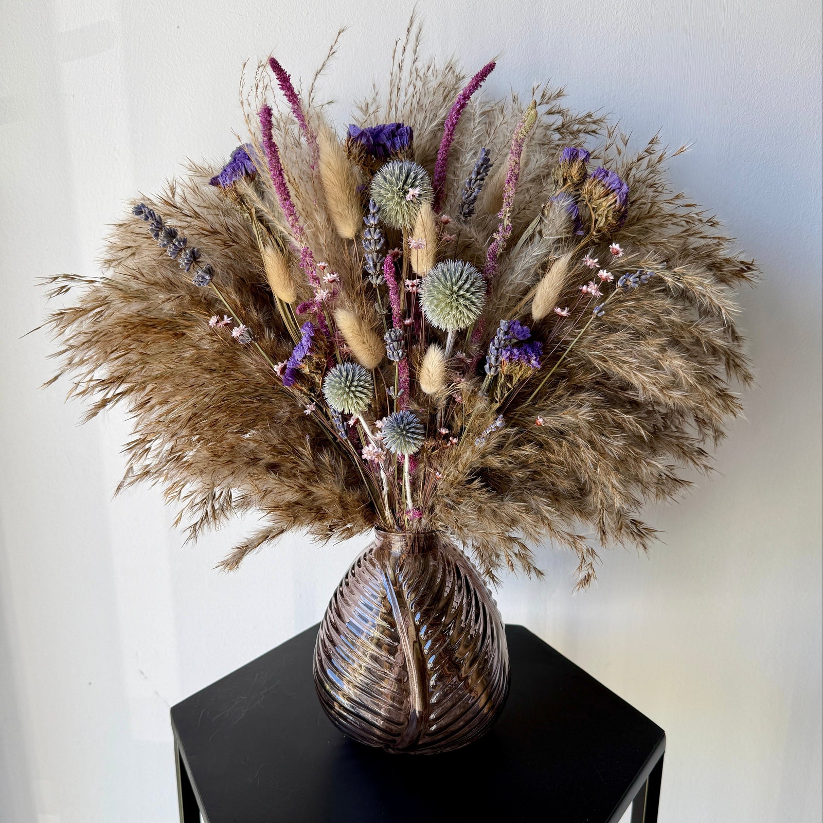 Bonnie Dried Flower Arrangement | Natural & Purple - Pampas Tallo