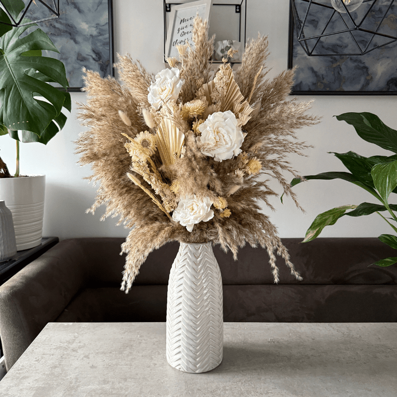 Cleo Dried Flower Arrangement In Natural, Cream & White - Pampas Tallo