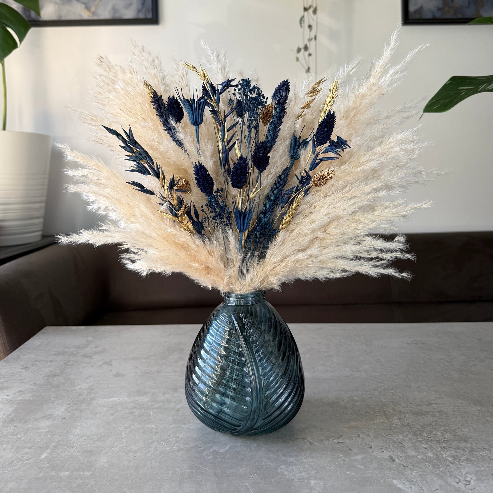Courtney Dried Flower Arrangement | Navy, Cream & Gold - Pampas Tallo