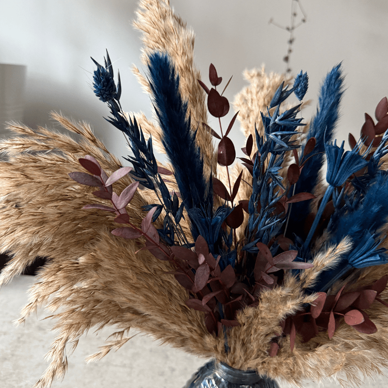 Darcy Dried Flower Arrangement In Natural, Navy & Burgundy - Pampas Tallo