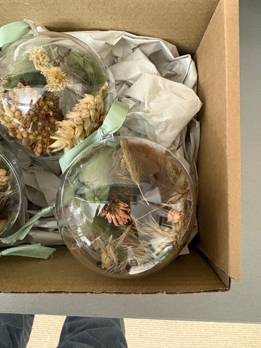 Dried Flower Baubles - Pampas Tallo