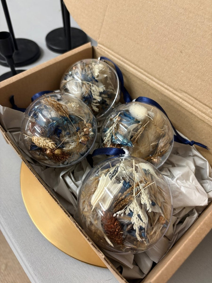 Dried Flower Baubles - Pampas Tallo