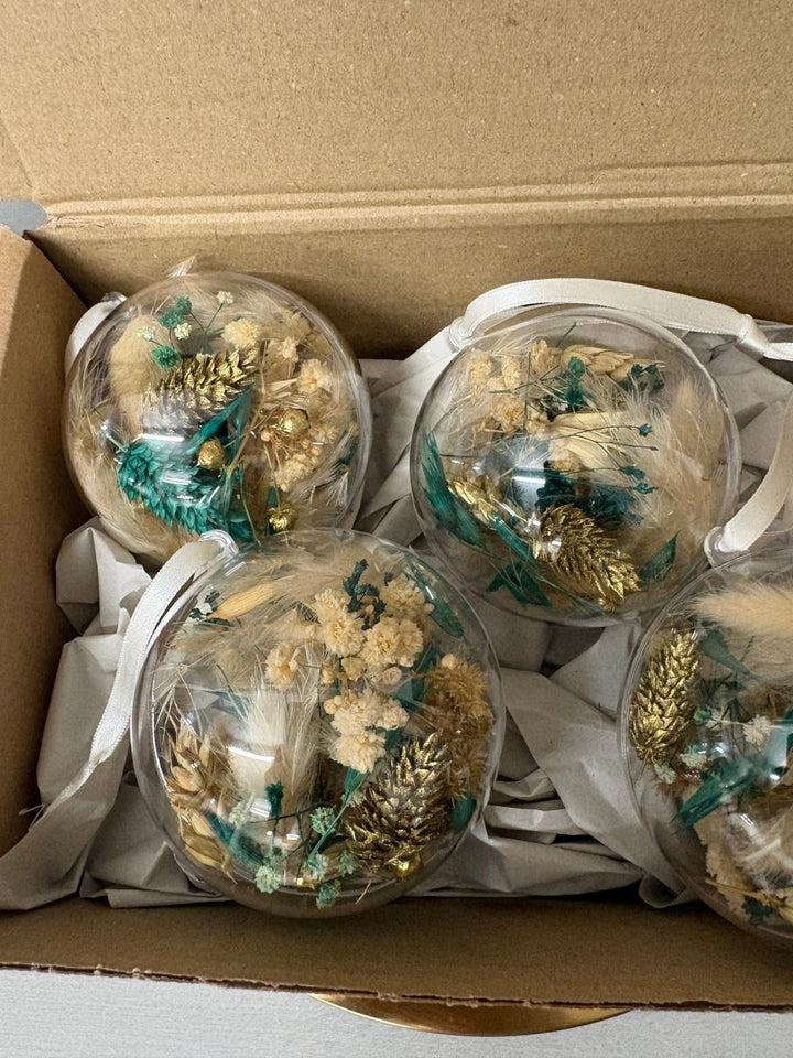Dried Flower Baubles - Pampas Tallo