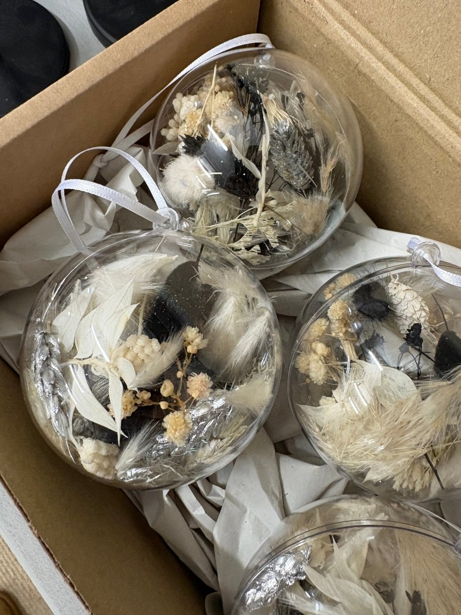 Dried Flower Baubles - Pampas Tallo