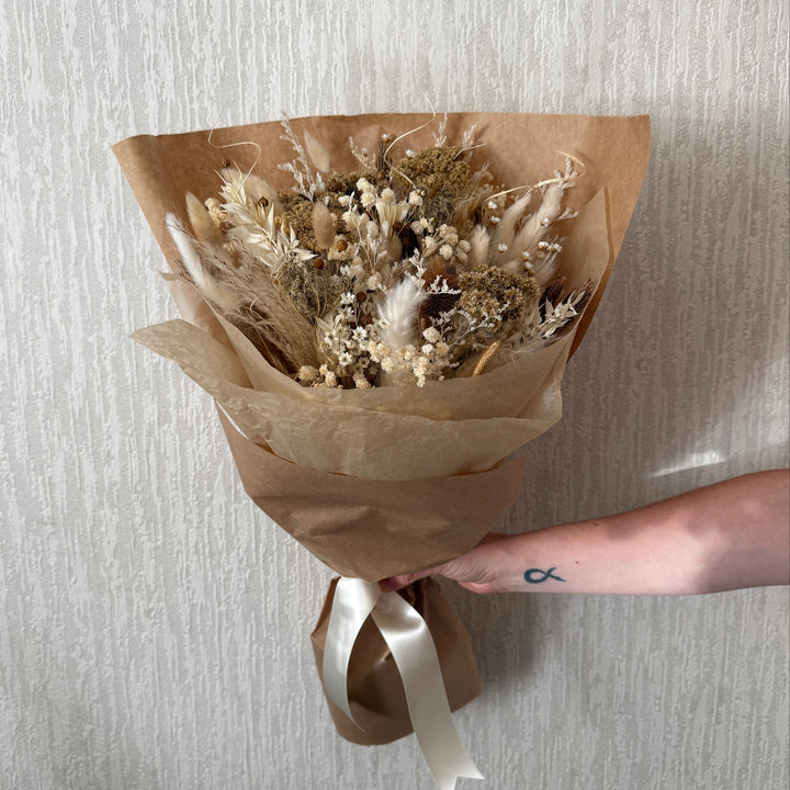 Dried Flower Bouquet | Neutral &amp; White - Pampas Tallo