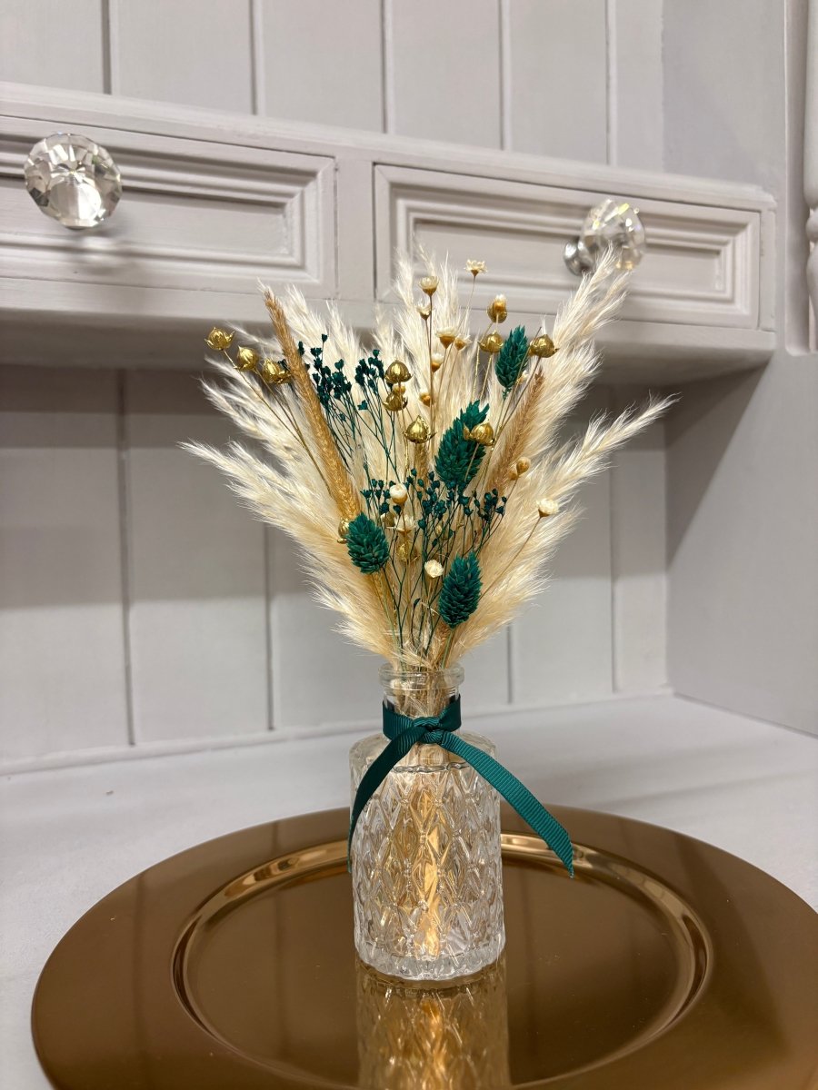 Emerald & Gold Christmas Arrangements - Pampas Tallo