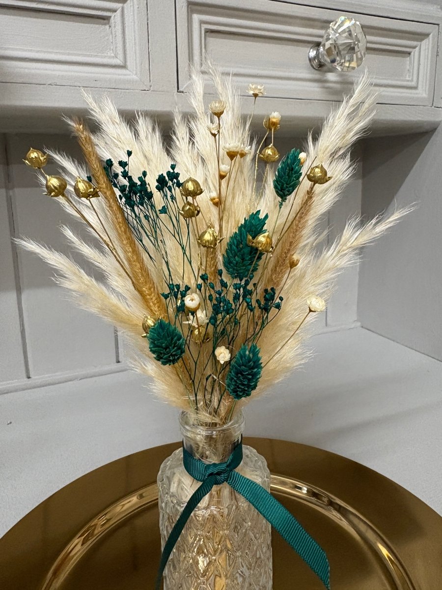 Emerald & Gold Christmas Arrangements - Pampas Tallo