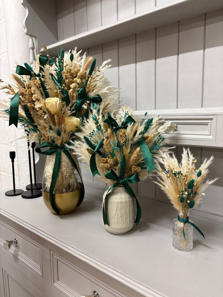 Emerald & Gold Christmas Arrangements - Pampas Tallo