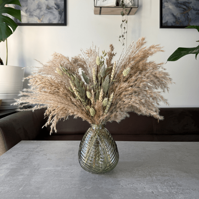 Fern Dried Flower Arrangement In Natural & Soft Green - Pampas Tallo