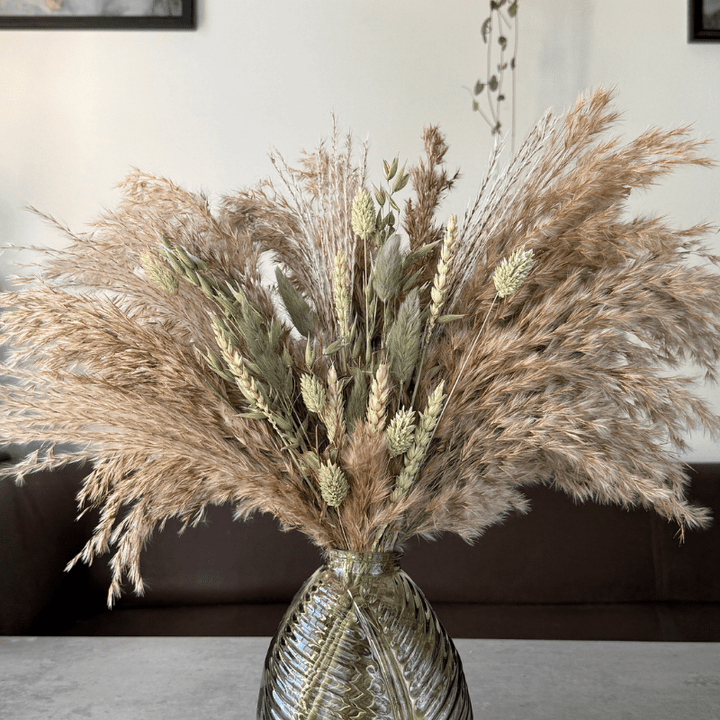 Fern Dried Flower Arrangement In Natural & Soft Green - Pampas Tallo