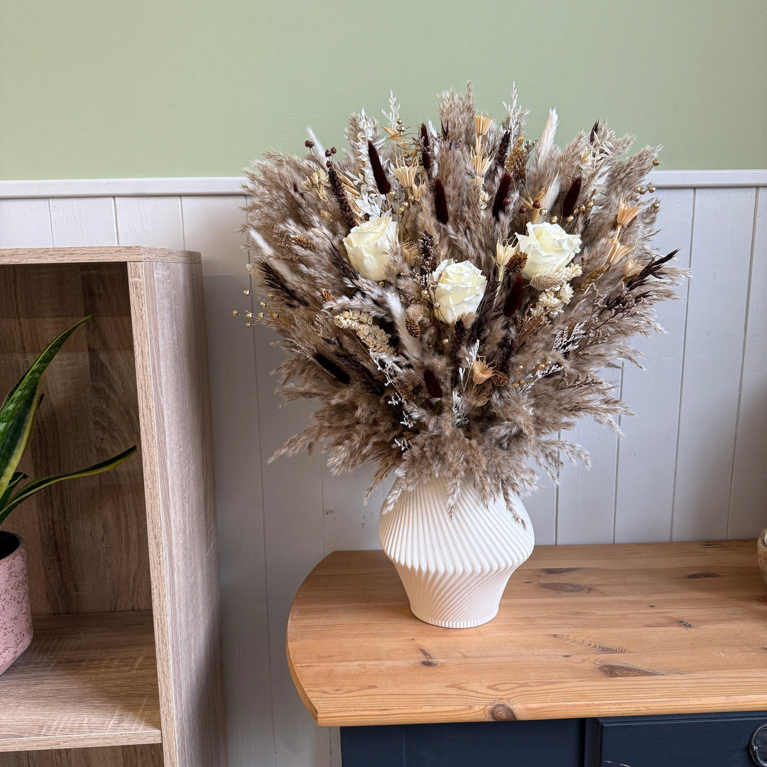 Gaby Dried Flower Arrangement | Natural, Brown, Cream, White &amp; Gold - Pampas Tallo