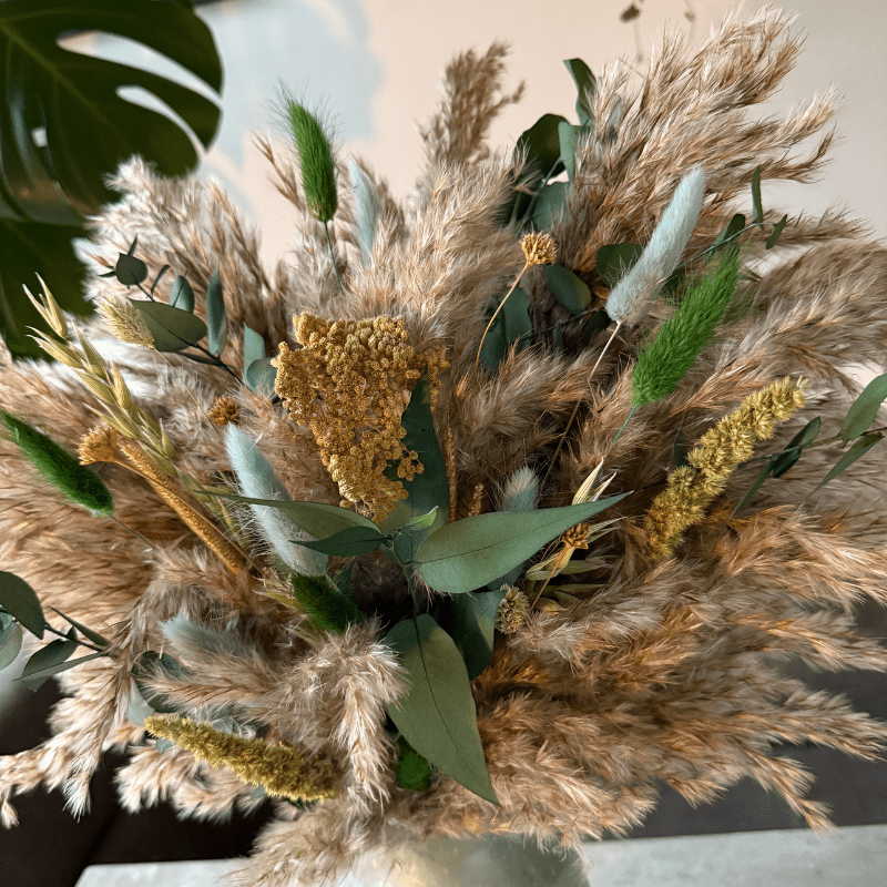 Havana Dried Flower Arrangement In Natural, Green & Blue - Pampas Tallo