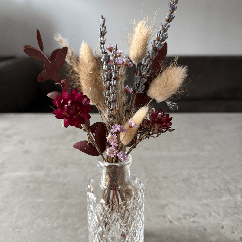 Iris Dried Flower Arrangement In Natural, Purple & Burgundy - Pampas Tallo