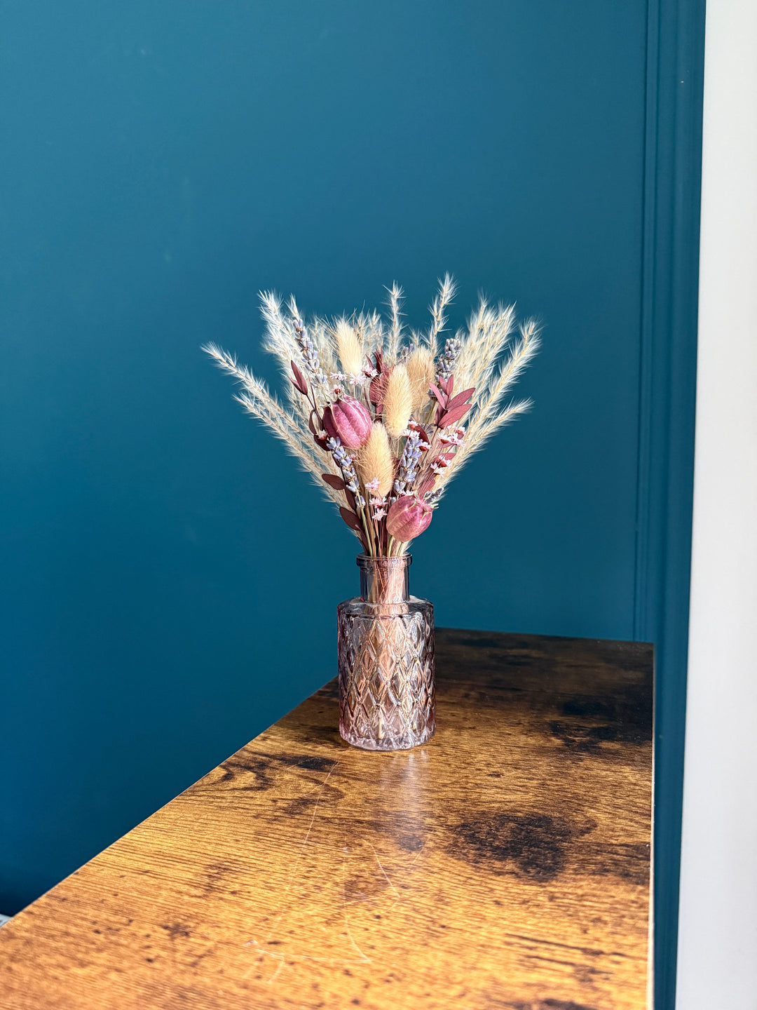 Iris Dried Flower Arrangement | Natural, Purple &amp; Burgundy - Pampas Tallo