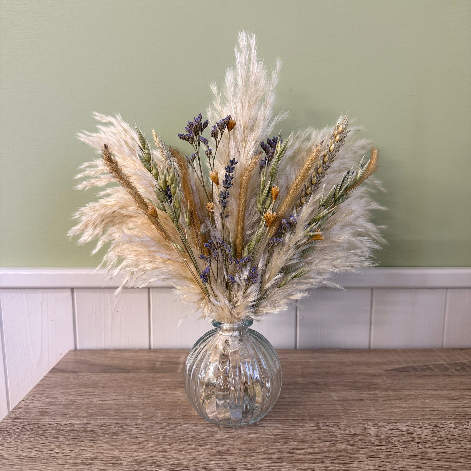 Janet Dried Flower Arrangement | Natural, Green & Purple - Pampas Tallo