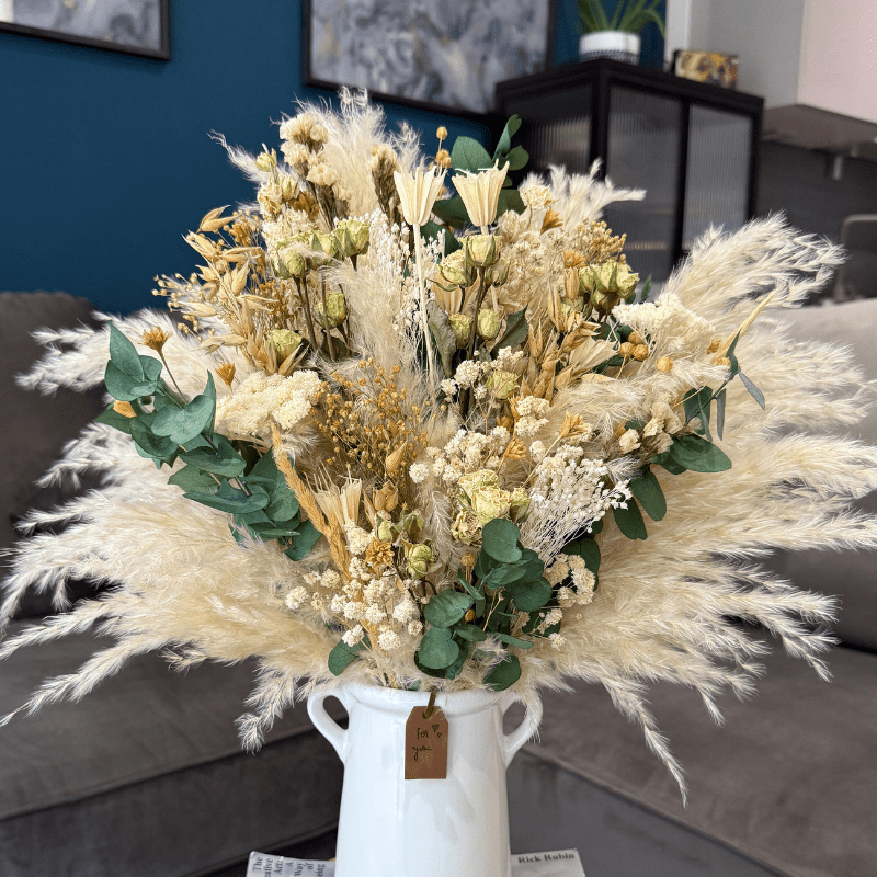 Kaira Dried Flower Arrangement in Cream, Green & Natural - Pampas Tallo