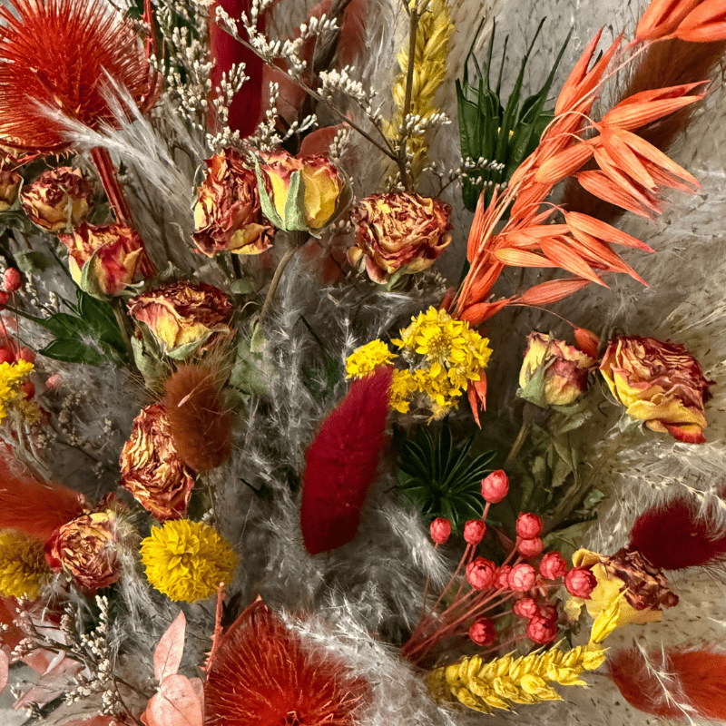 Karen Dried Flower Arrangement In Orange, Yellow, Red, Green & Natural - Pampas Tallo