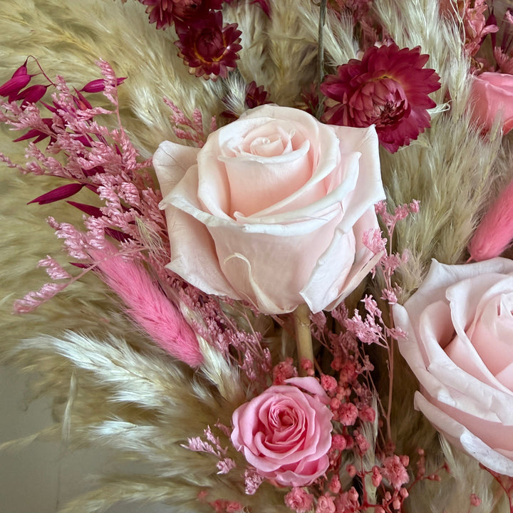 Laila Dried Flower Arrangement | Pink &amp; Cream - Pampas Tallo