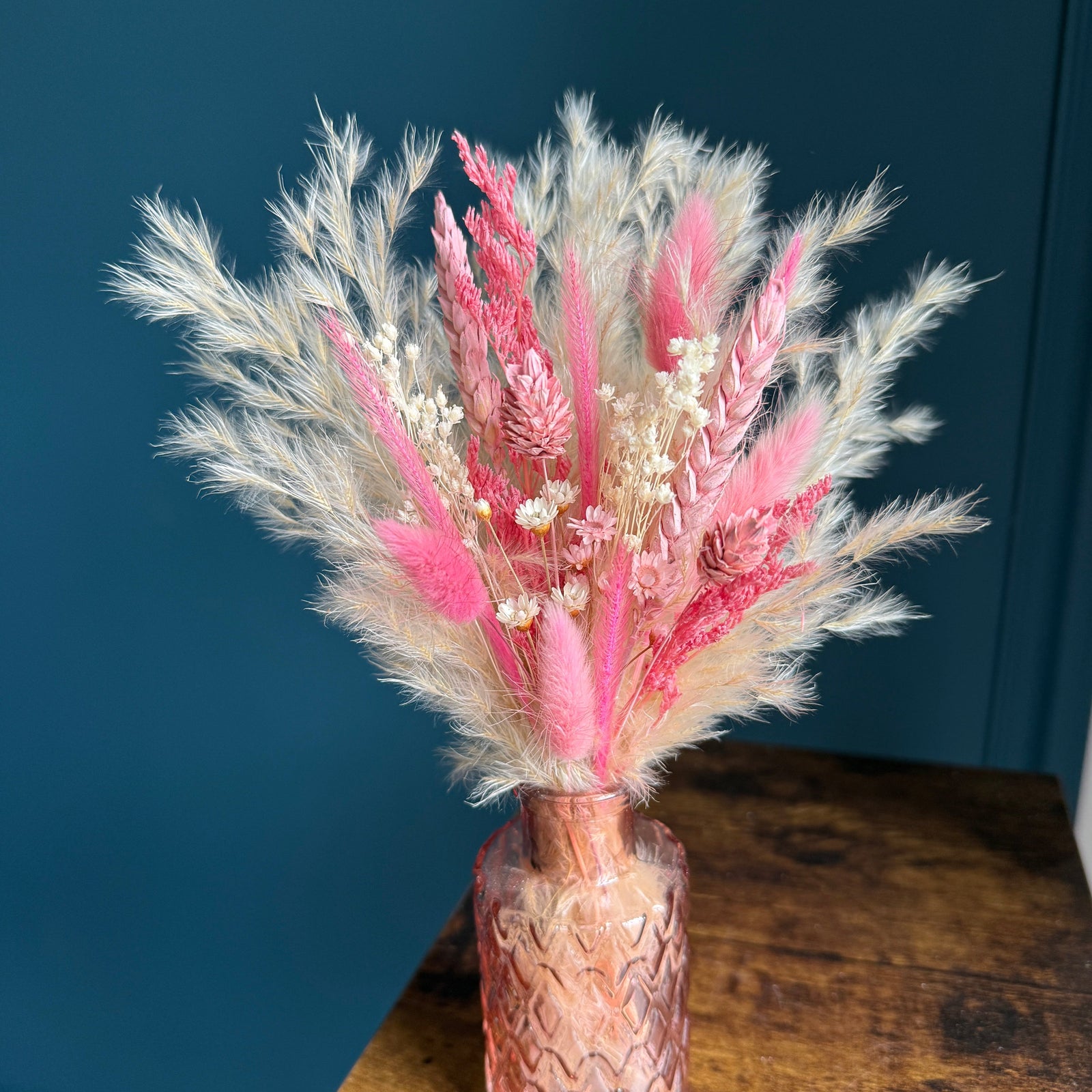 Marianne Dried Flower Arrangement | Cream & Pink - Pampas Tallo