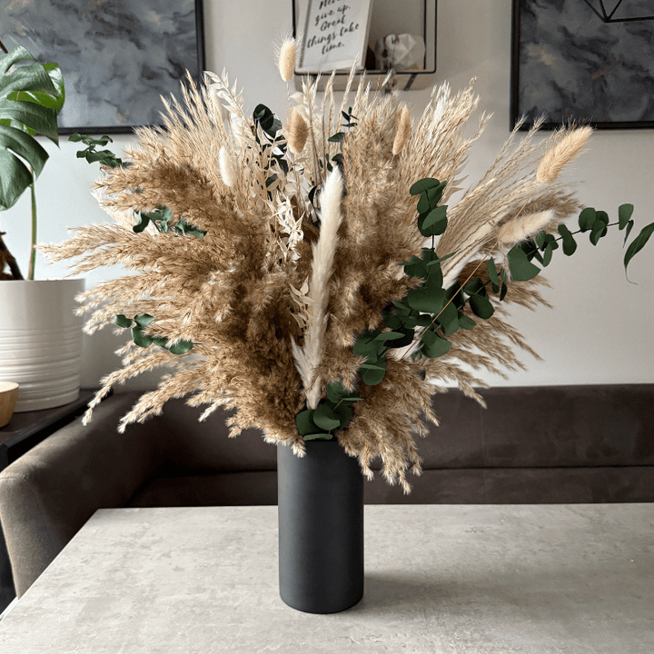 Mrs Hinch Inspired Dried Flowers With Matt Black Vase - Pampas Tallo