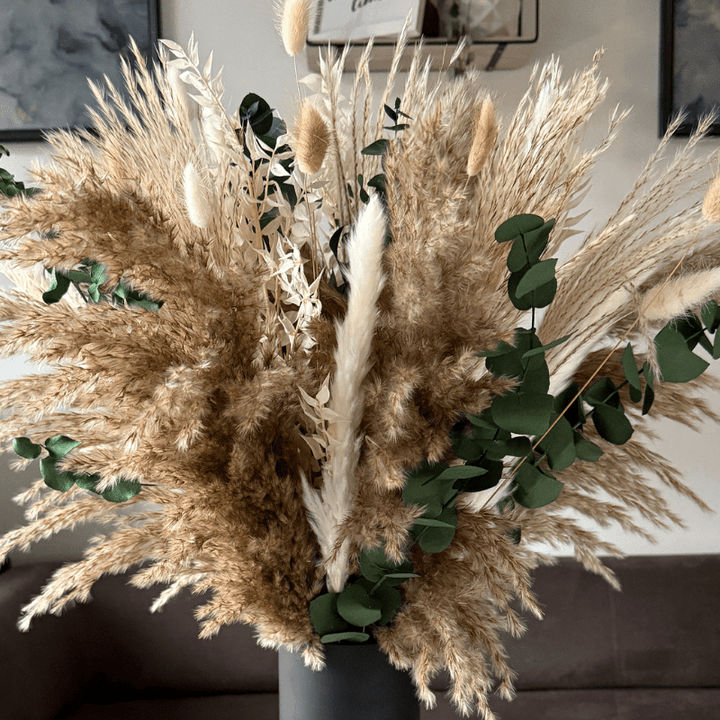 Mrs Hinch Inspired Dried Flowers With Matt Black Vase - Pampas Tallo