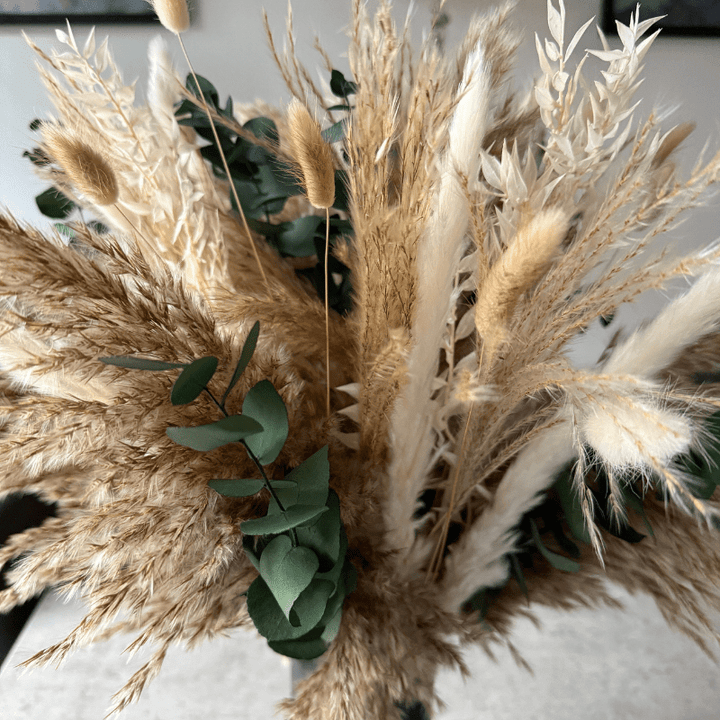 Mrs Hinch Inspired Dried Flowers With Matt Black Vase - Pampas Tallo