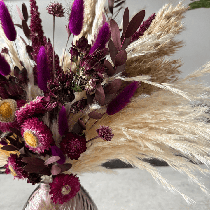 Nadia Dried Flower Arrangement In Natural, Cream & Berry Tones - Pampas Tallo