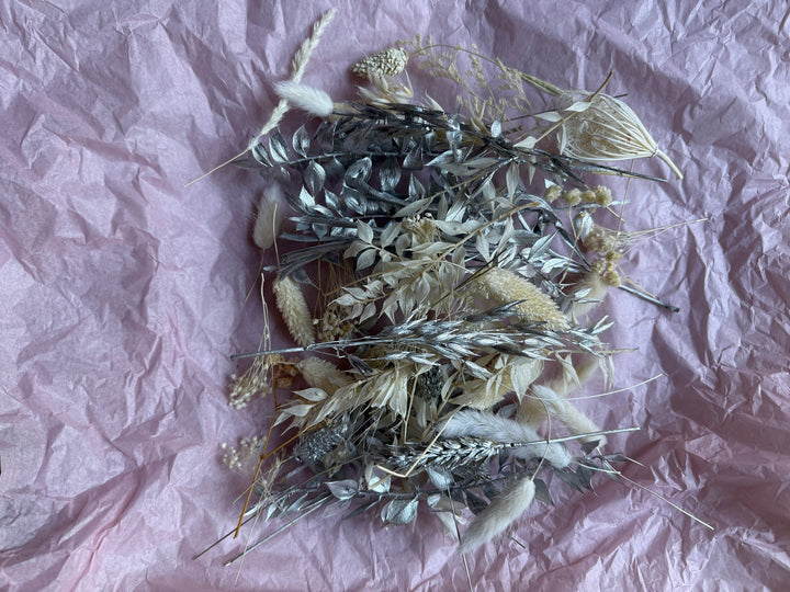 Offcut Dried Flowers - Pampas Tallo