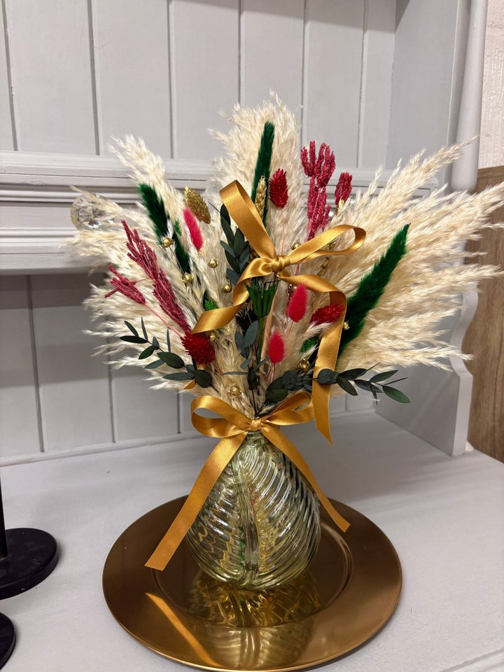 Red, Green & Gold Christmas Arrangements - Pampas Tallo