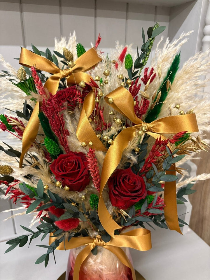 Red, Green & Gold Christmas Arrangements - Pampas Tallo