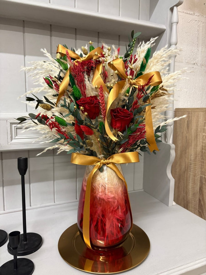 Red, Green & Gold Christmas Arrangements - Pampas Tallo