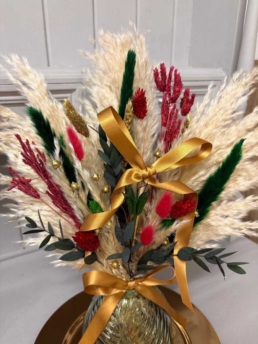 Red, Green & Gold Christmas Arrangements - Pampas Tallo
