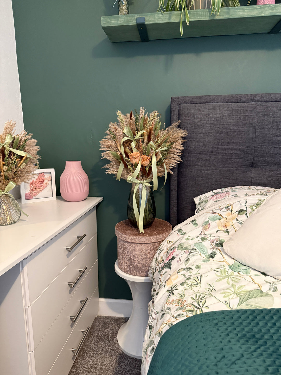 Sage & Bronze Christmas Arrangements - Pampas Tallo