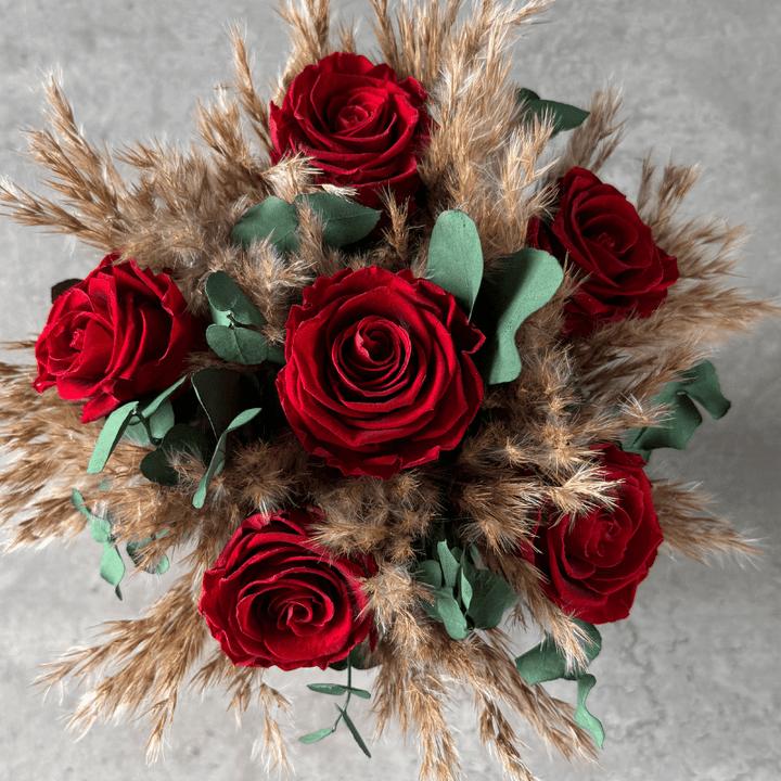 Silfana Preserved Rose Hat Box In Red, Natural & Eucalyptus - Pampas Tallo