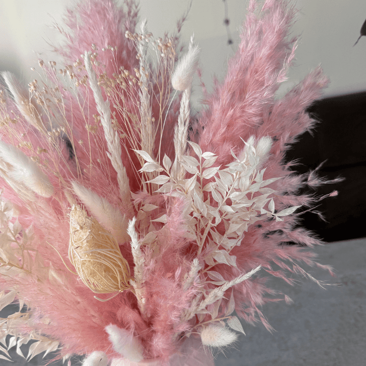 Sophie Dried Flower Arrangement In Pink & White - Pampas Tallo
