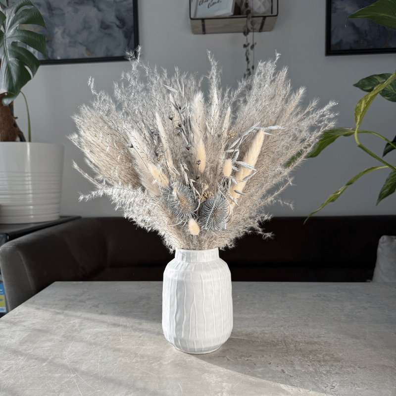 Talia Dried Flower Arrangement In Grey & White - Pampas Tallo