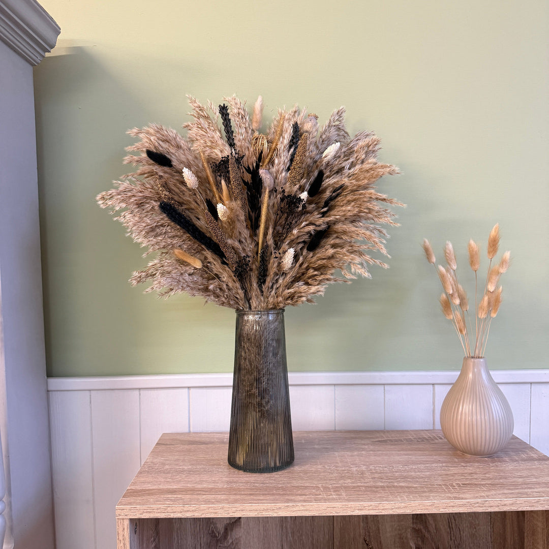 Tanisha Dried Flower Arrangement | Natural, Black &amp; White - Pampas Tallo