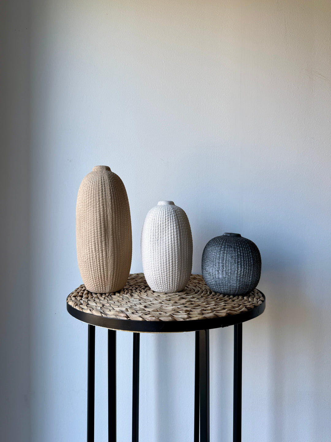 Textured Vase | White, Nude or Coal - Pampas Tallo