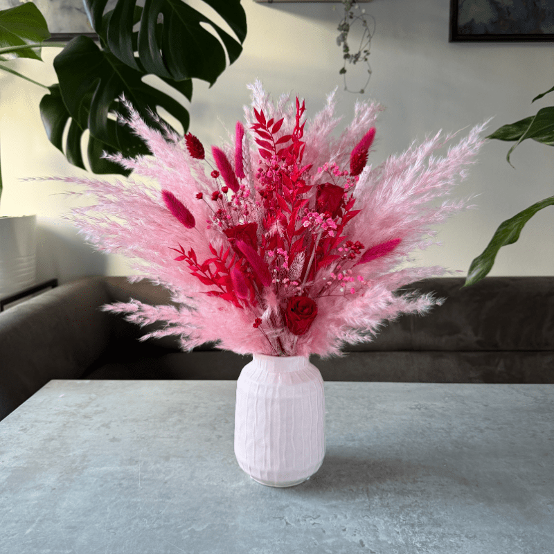 Valentina Dried Flower Arrangement In Pink & Red - Pampas Tallo