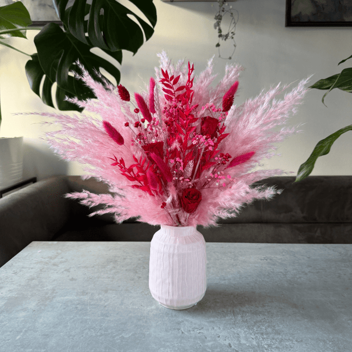 Valentina Dried Flower Arrangement In Pink & Red - Pampas Tallo