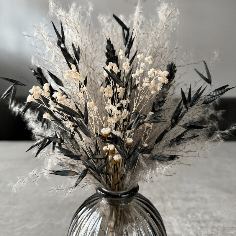 Wilma Dried Flower Arrangement In Grey, Black & White - Pampas Tallo