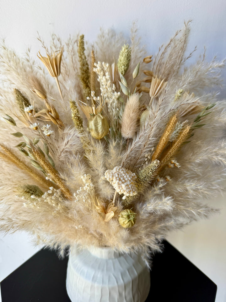 Zola Dried Flower Arrangement | Natural Green &amp; Cream - Pampas Tallo